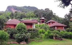 Saen Kam Resort